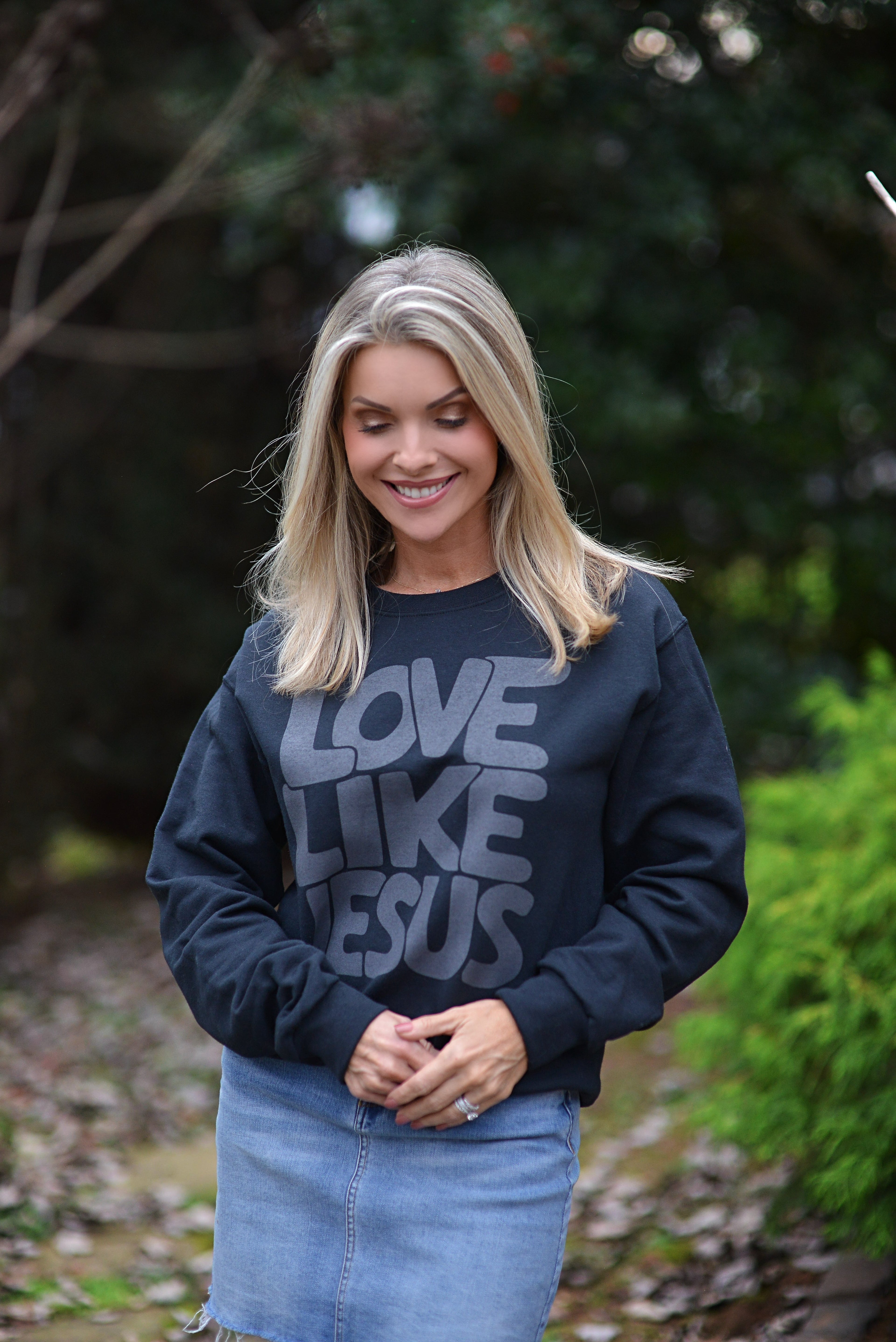 Love Like Jesus ~ Black {Crewneck Fleece}