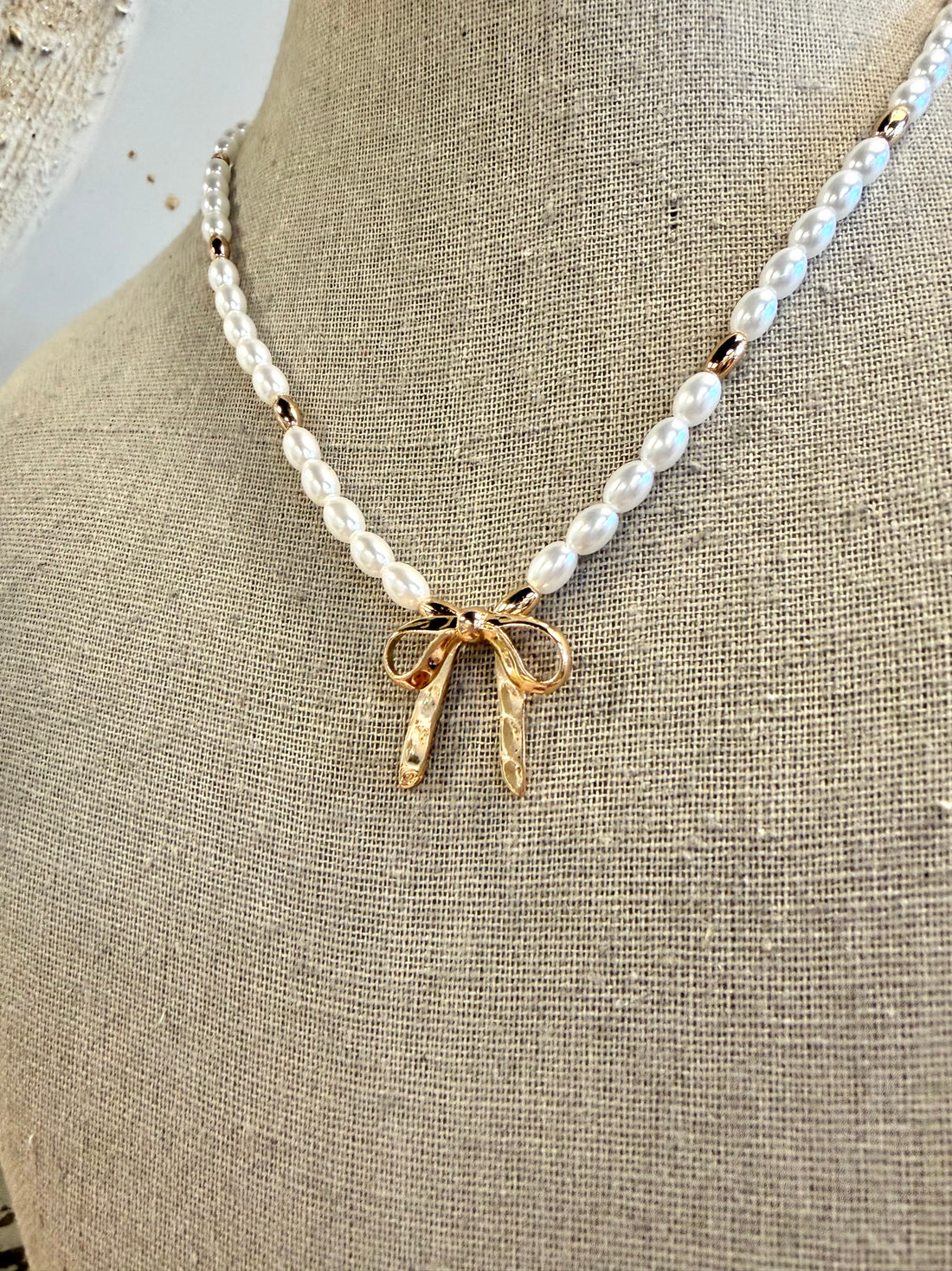 Pearl Gold Mix Bow Necklace