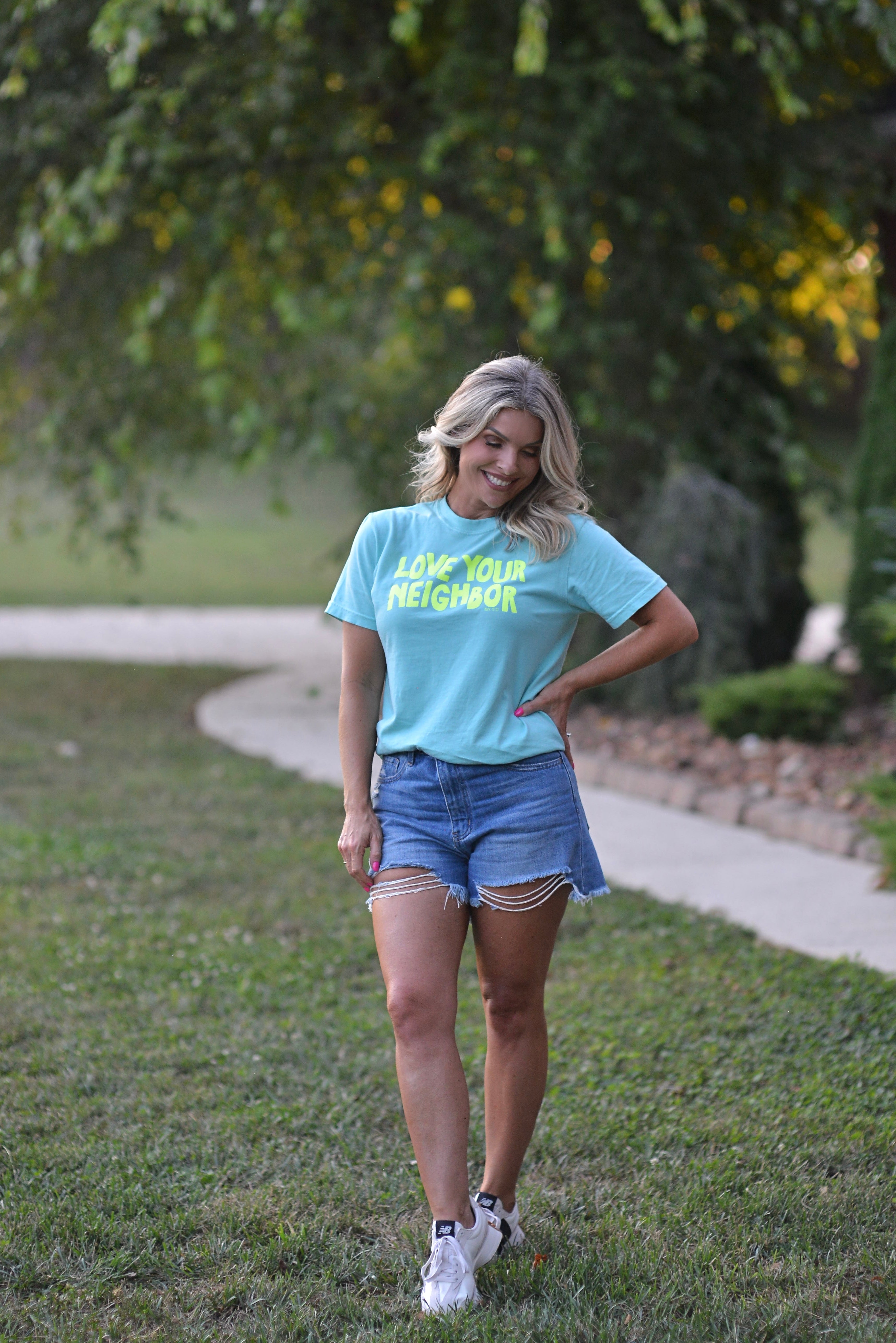 Love Your Neighbor {Comfort Colors}