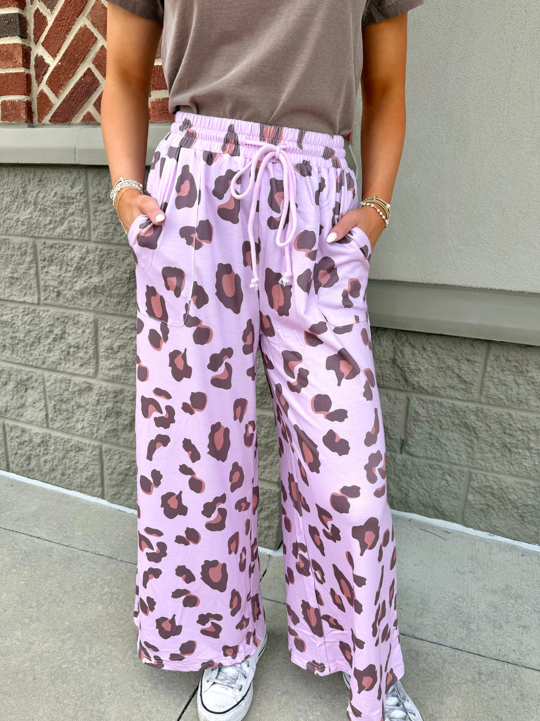 Pink Drawstring Leopard Print Patch Pocket Loose Pants