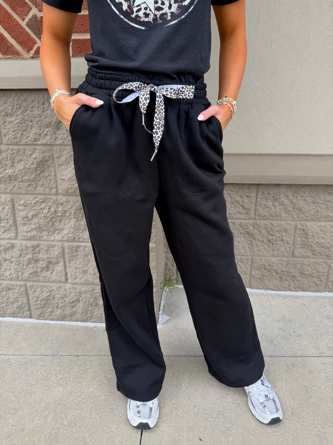 Black Fleece Lined Leopard Drawstring Elastic Waist Solid Pants
