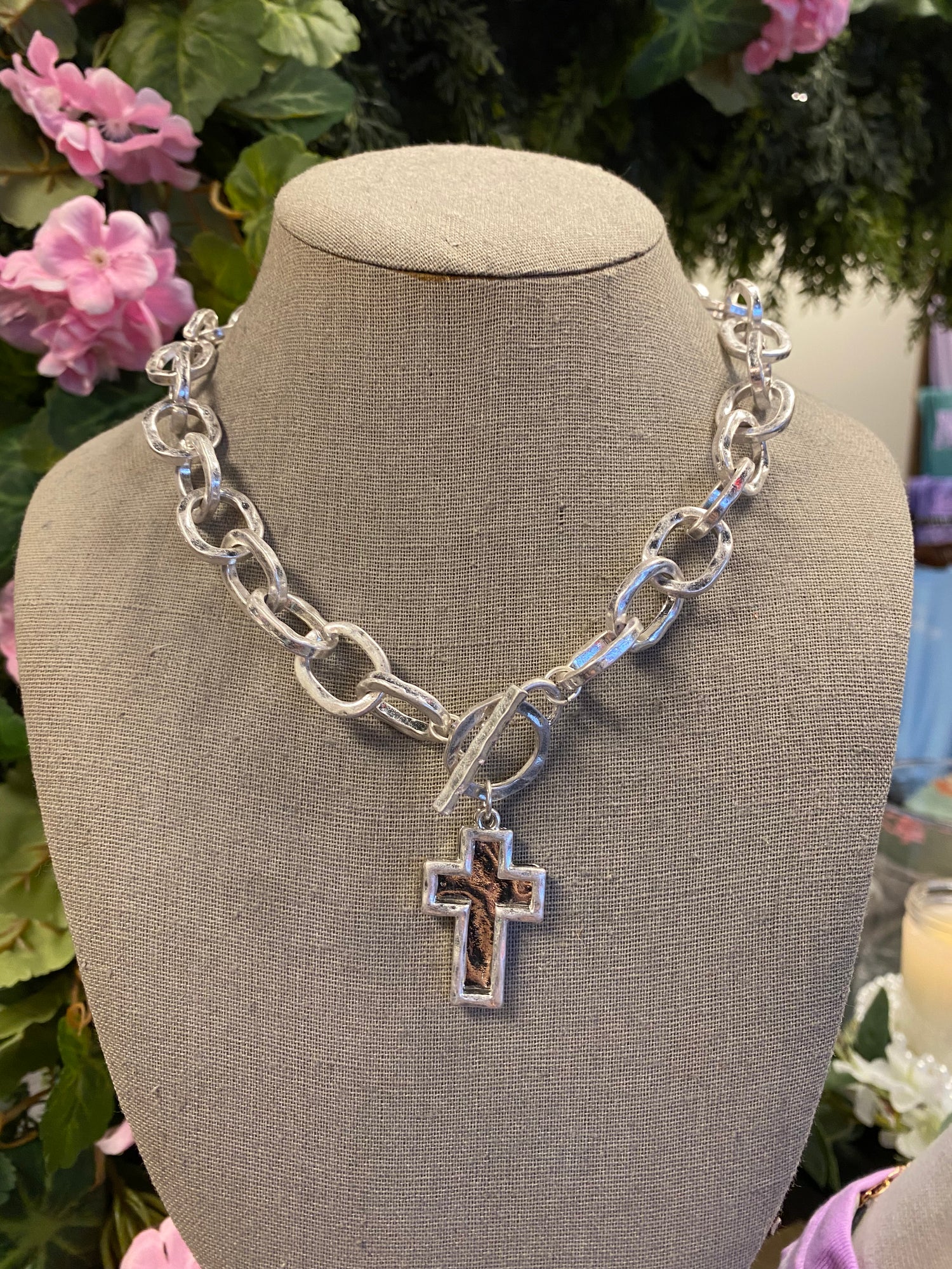 Hammered Layered Cross Chunky Toggle Necklace