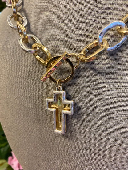 Hammered Layered Cross Chunky Toggle Necklace