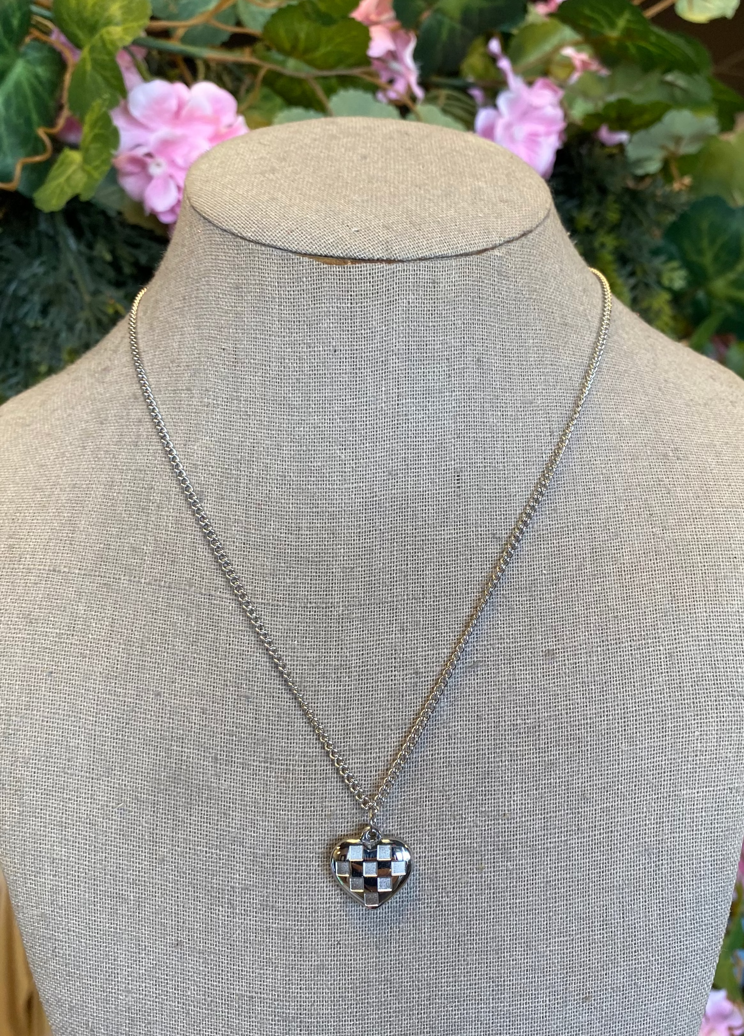 Heart Checker Necklace