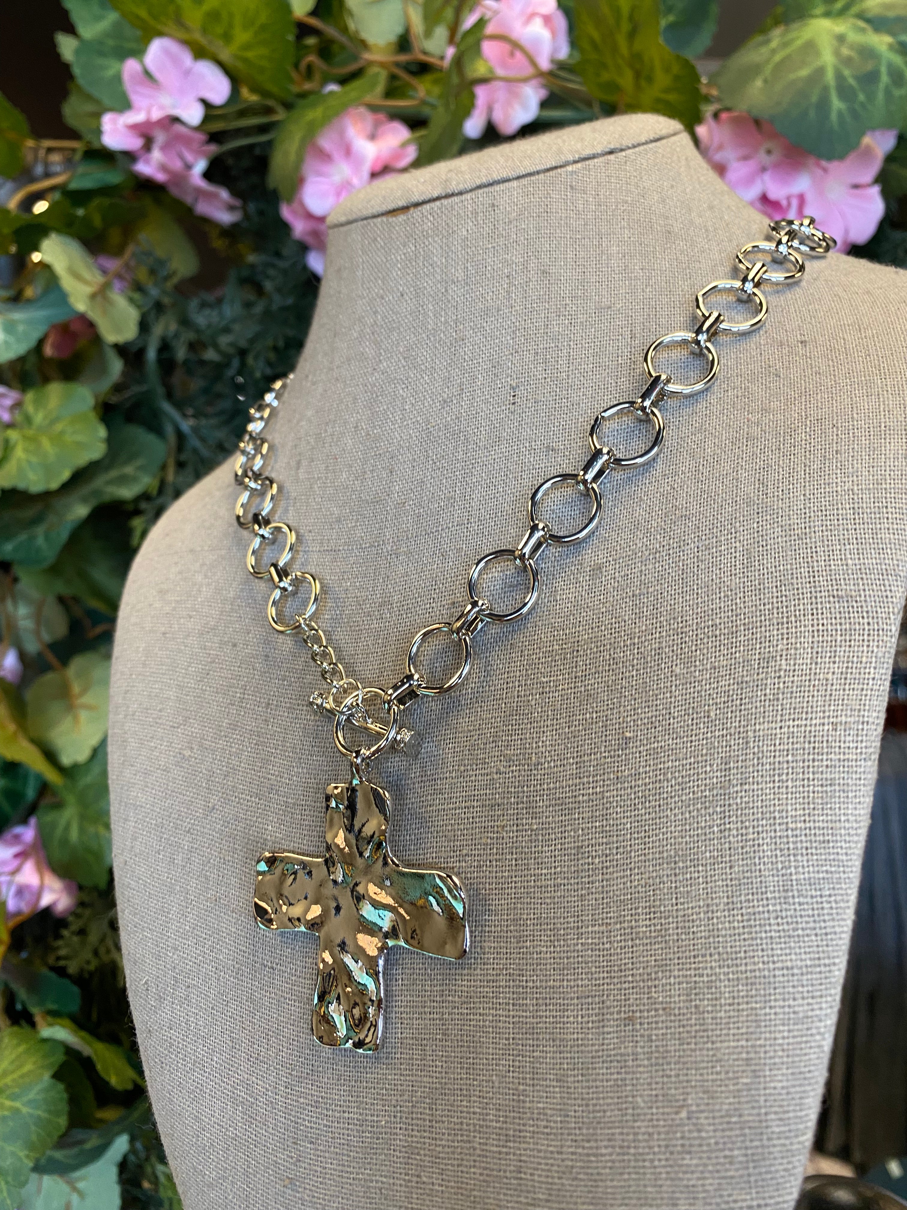 Notable Hammered Cross Front Toggle Necklace