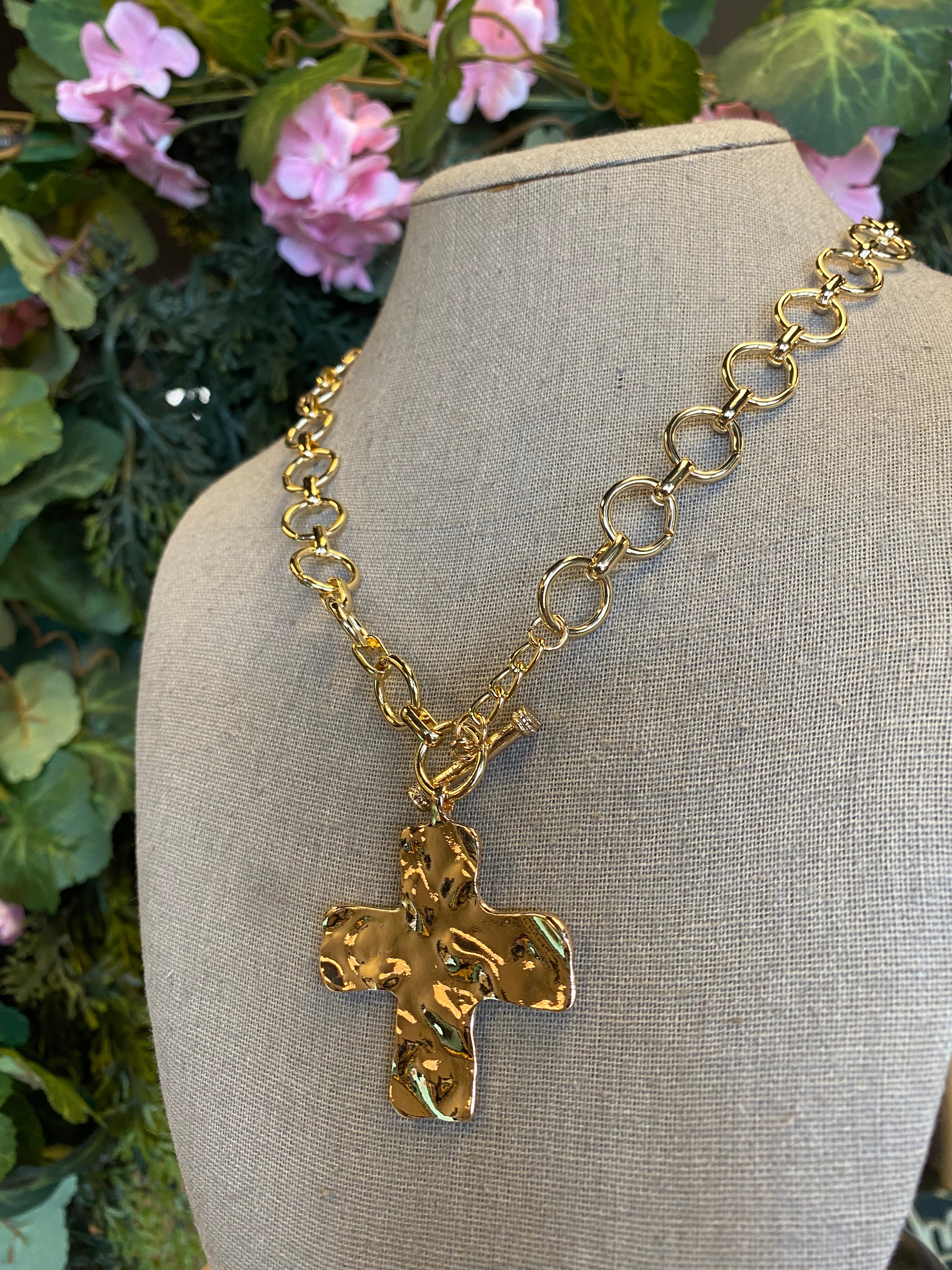 Notable Hammered Cross Front Toggle Necklace