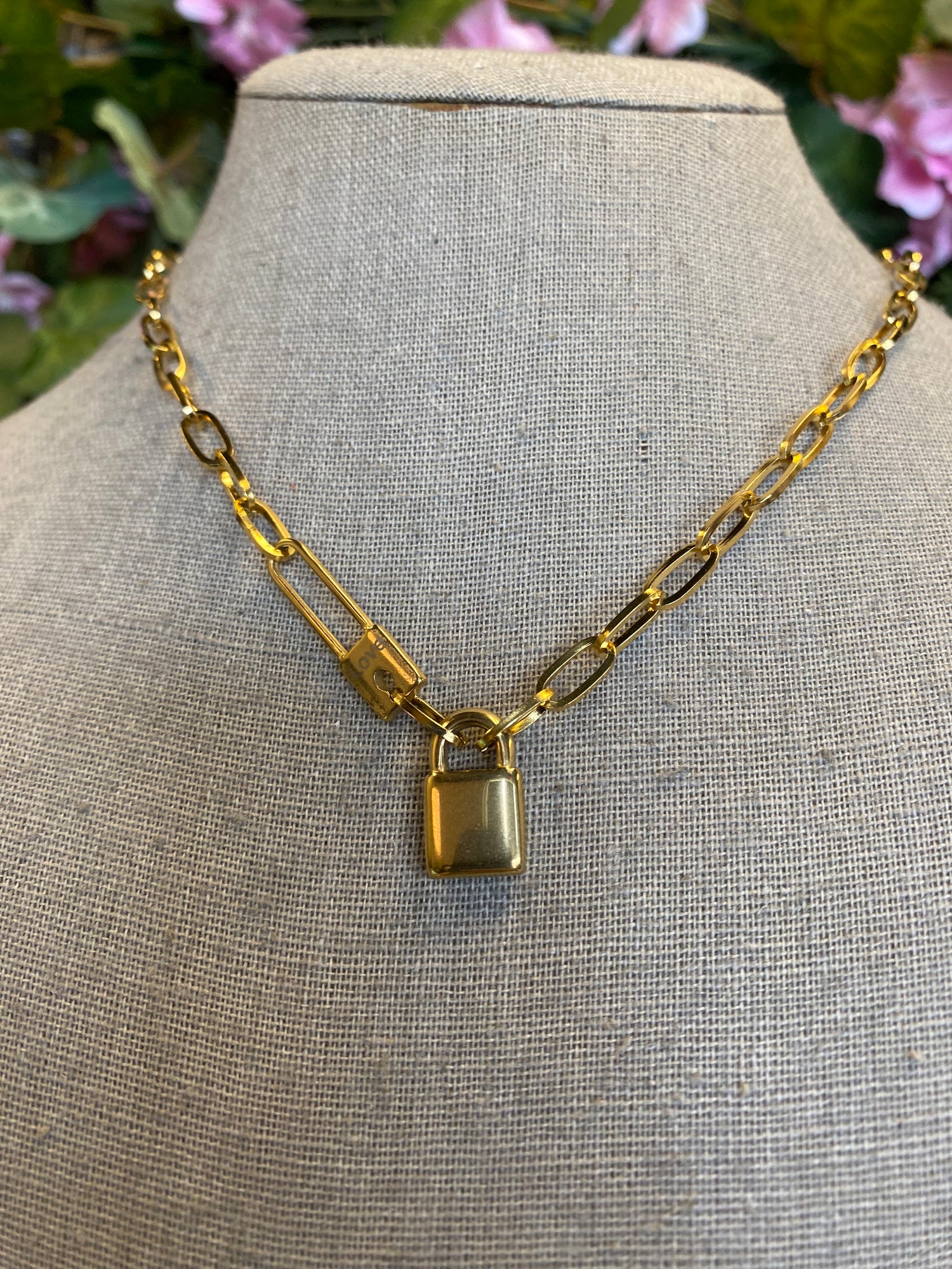 Lock &amp; Clip Chain Necklace
