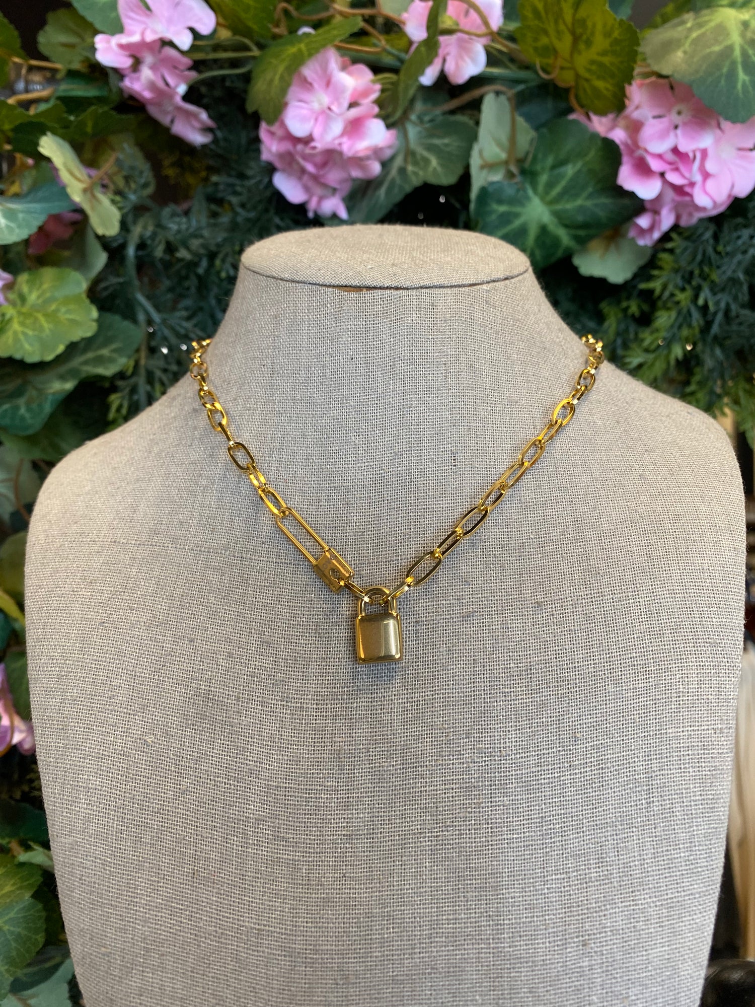 Lock &amp; Clip Chain Necklace