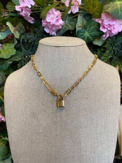 Lock &amp; Clip Chain Necklace