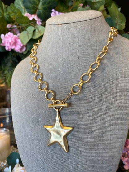 Star Front Toggle Necklace