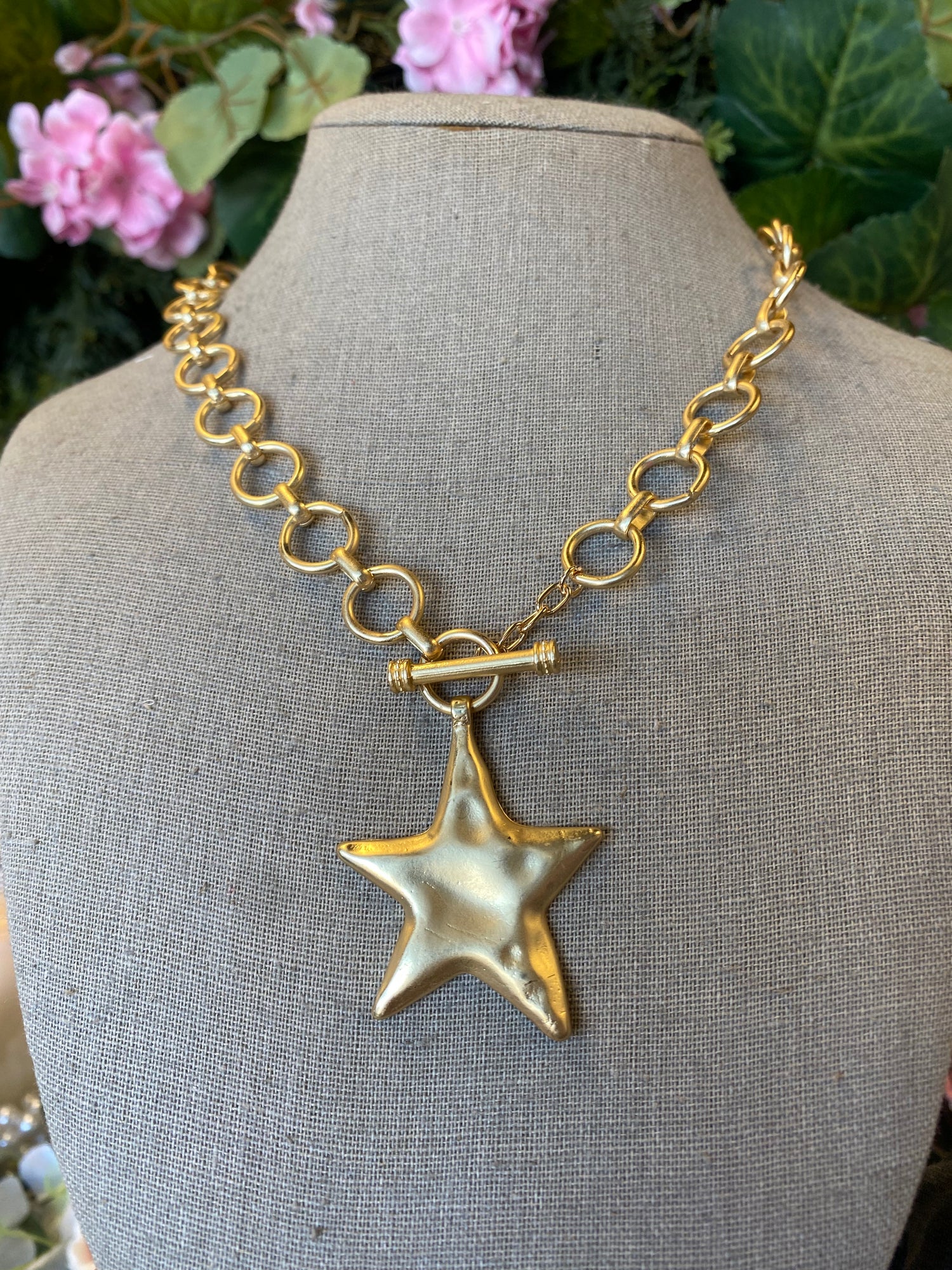 Star Front Toggle Necklace