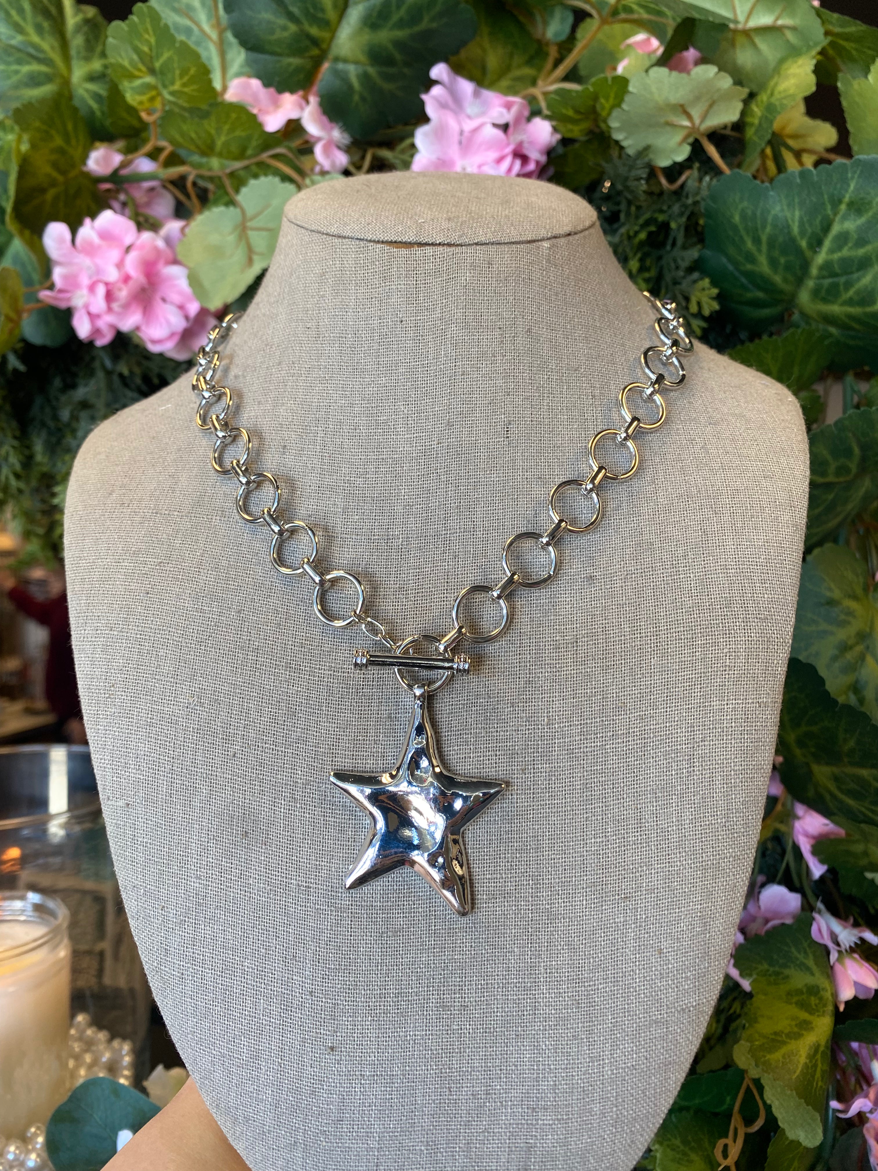 Star Front Toggle Necklace