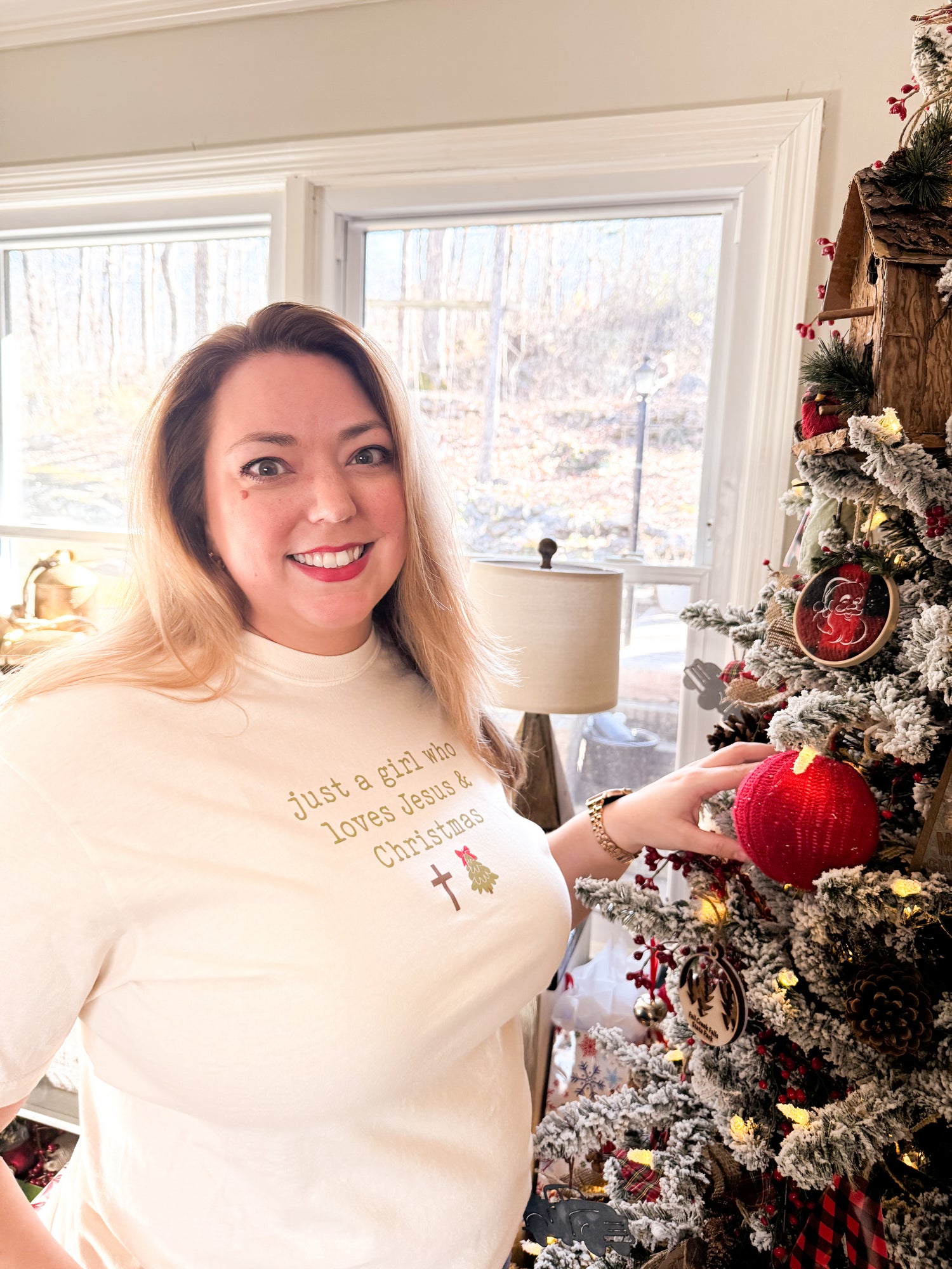 Just a girl who loves Jesus &amp; Christmas {Comfort Colors}