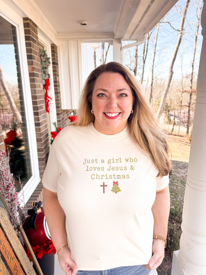 Just a girl who loves Jesus &amp; Christmas {Comfort Colors}
