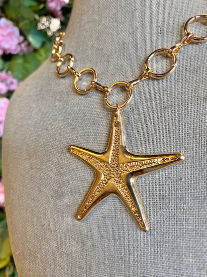 Puffy Star Chunky Chain Statement Necklace