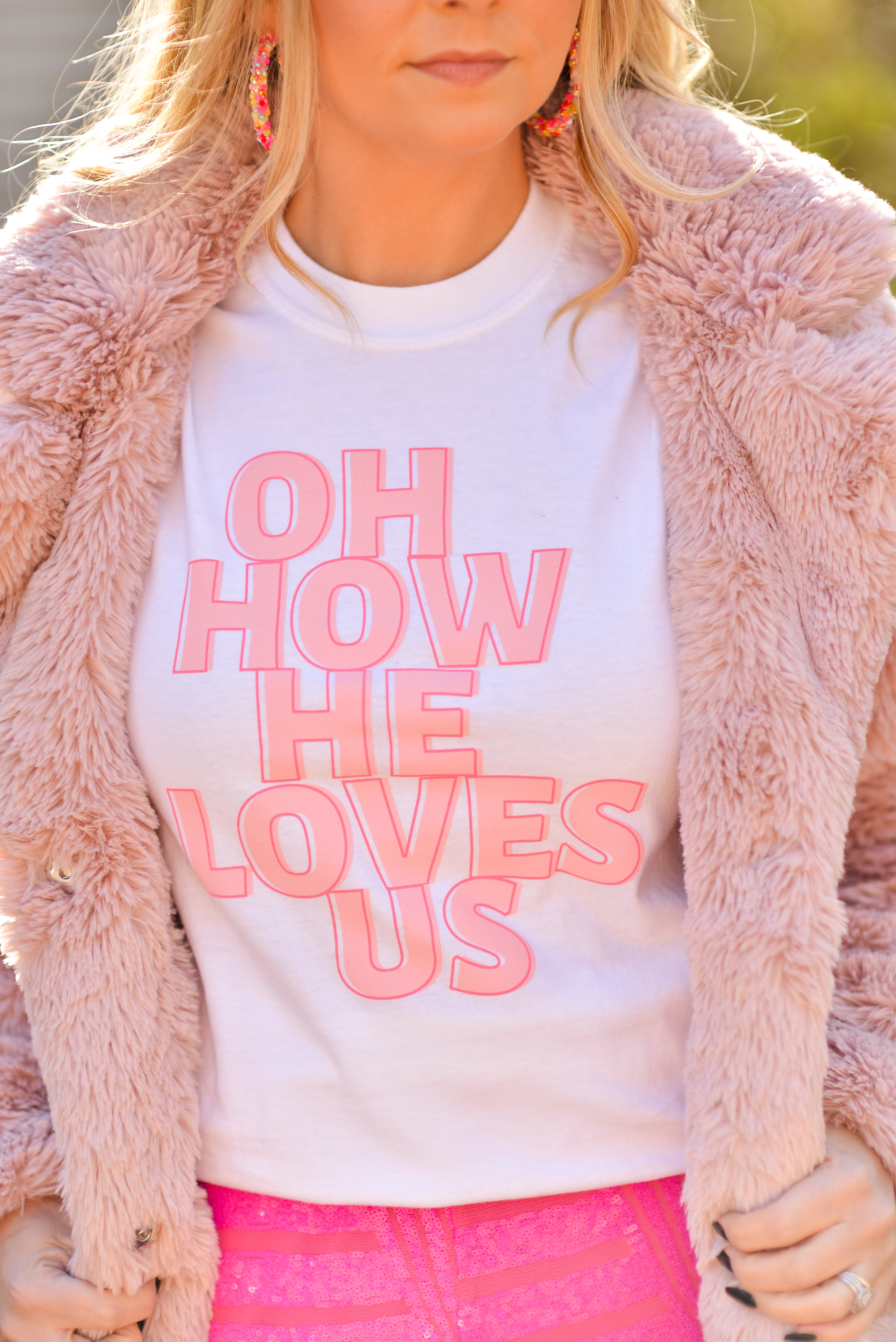 Oh How He Loves Us {Comfort Colors}